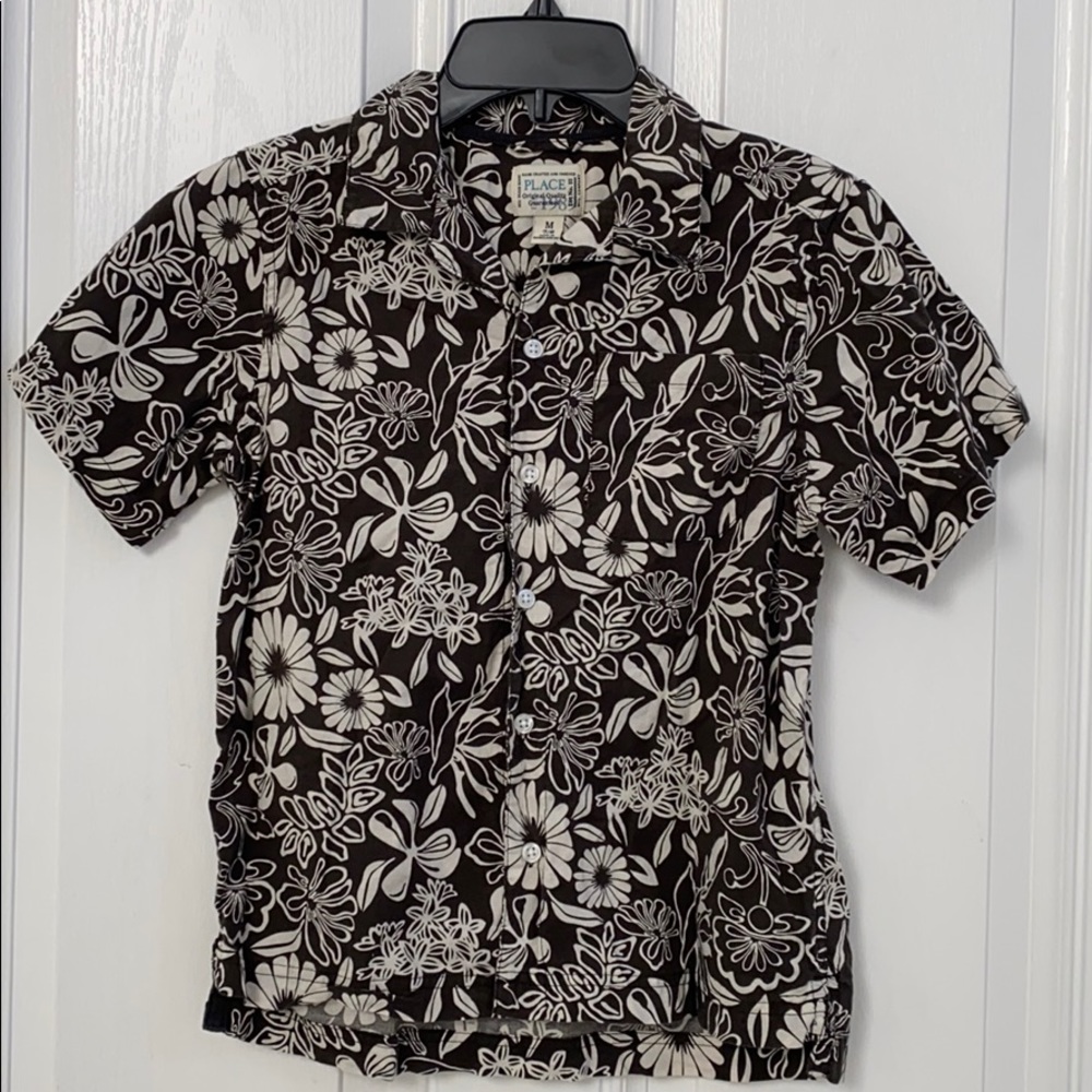 Children’s Place Boy’s button up aloha shirt